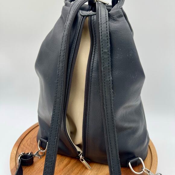 Florence Vanna Italian Leather Backpack Black Convertible Sling Crossbody Bag main image 4